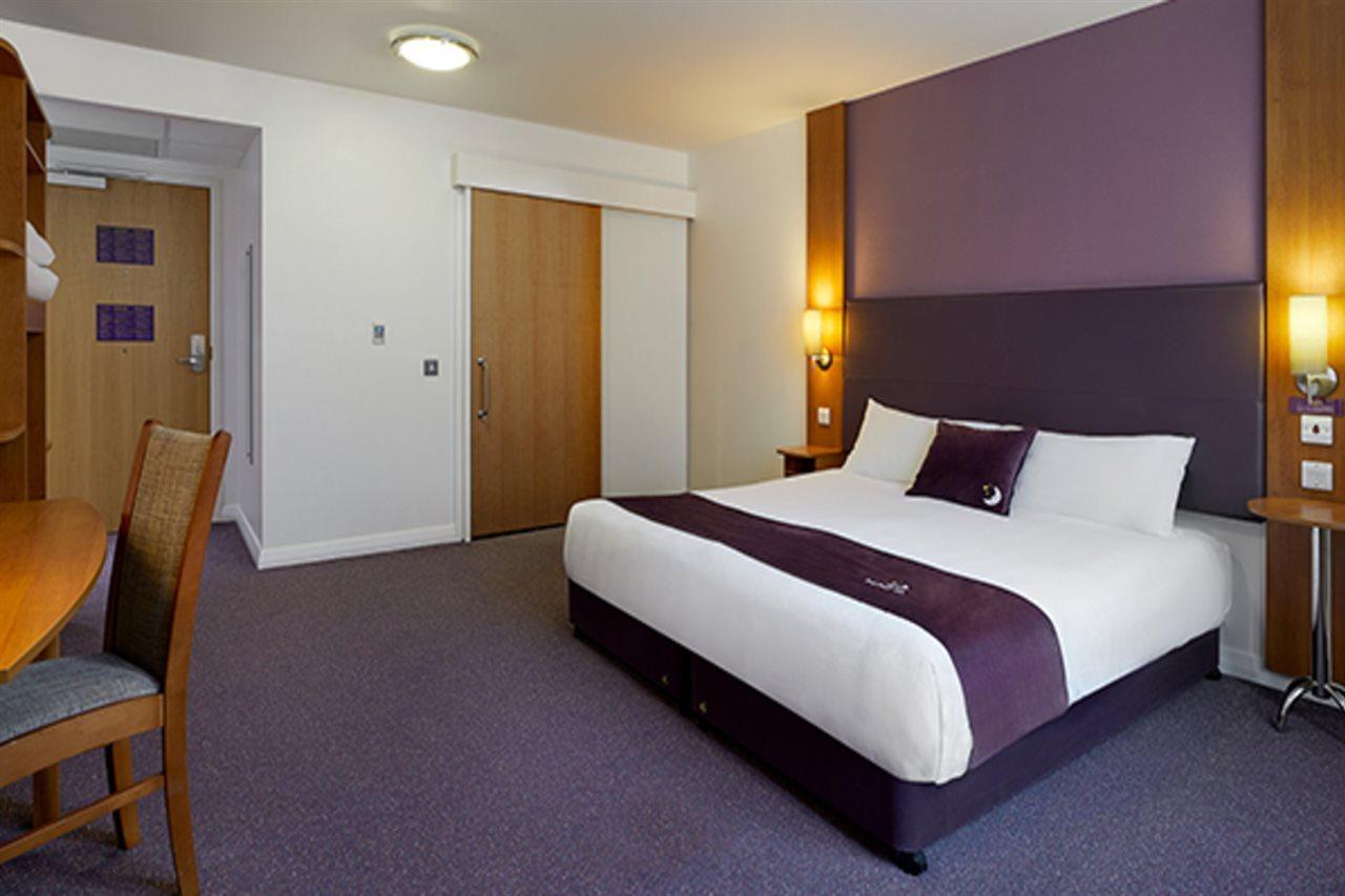 Premier Inn Warrington South 外观 照片