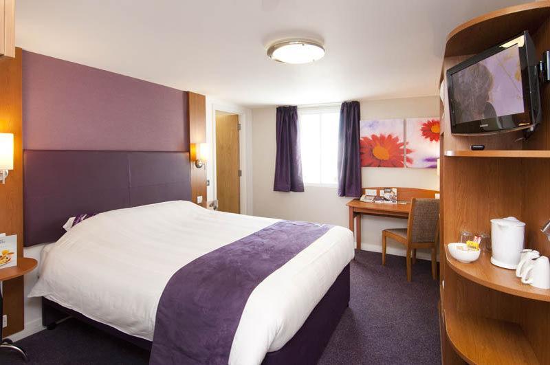 Premier Inn Warrington South 外观 照片